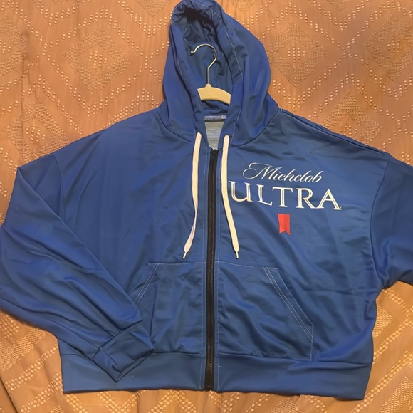 Michelob Ultra Full Zip Crop Jacket NWOT - Picture 1 of 2